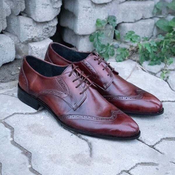 wingtip oxford shoes burgundy two tone